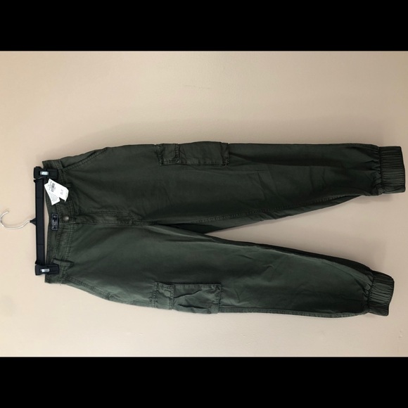 NWT military green cargo pants - Picture 4 of 6